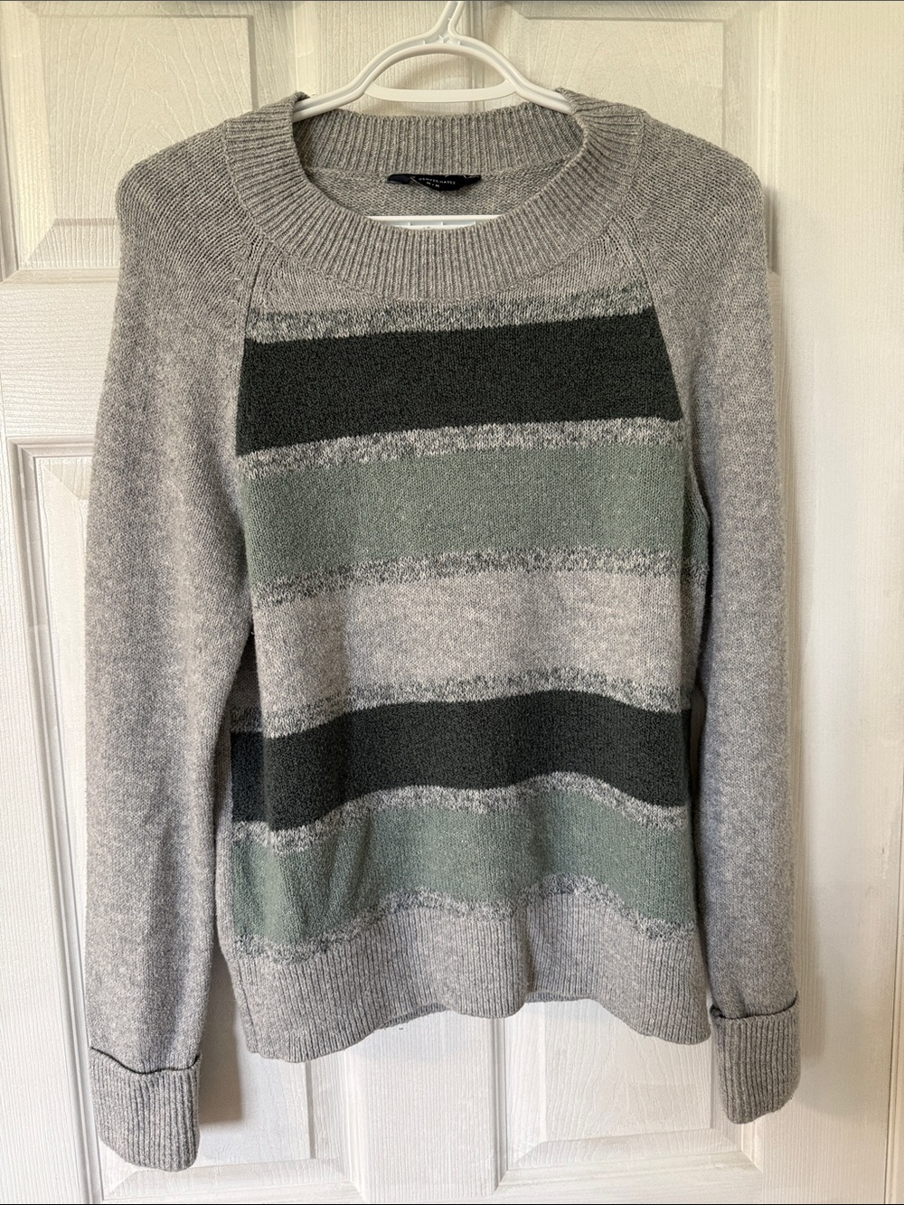 Women's Grey Crewneck Sweater with Green Stripes P18.5 L23 S19